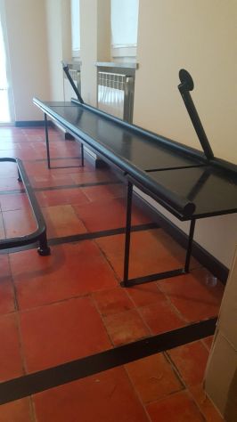 Letto legno laccato e luci incorporate in metallo con supporto e comodini - Foto 2