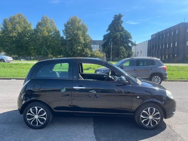 Lancia Ypsilon 1.2 - Foto 3