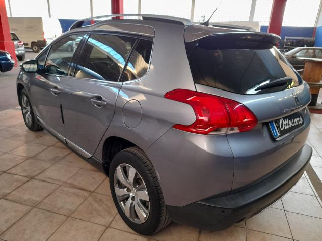 Peugeot 2008 PureTech 82 Allure - Foto 4
