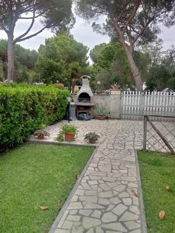 APPARTAMENTO di 4 vani e di 60 mq (FOLLONICA) rif. L117SM