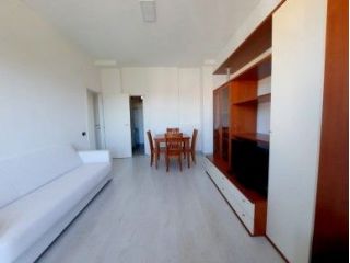 Trilocale RISTRUTTURATO zona CENTRALISSIMA!!