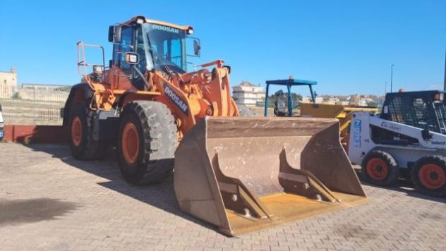 DOOSAN DL300-5 PALA GOMMATA WHEEL LOADER rif. 23934793