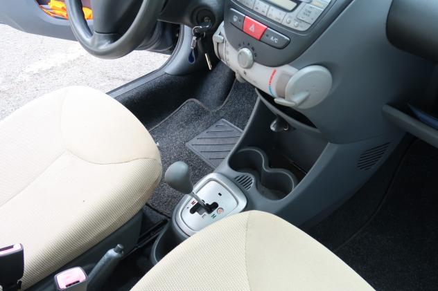 Peugeot 107 1.0 68CV 5p. Automatica - Foto 9