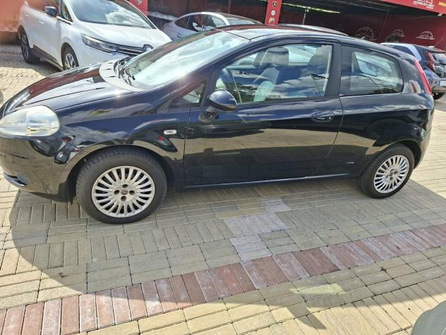 Fiat Grande Punto fire - Foto 2