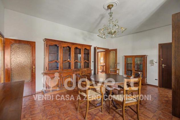 Appartamento di 142 m² con 5 locali e box auto doppio in vendita a Ferrara