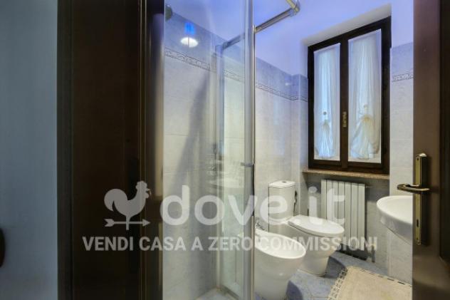 Villa di 244 m² con 5 locali e posto auto in vendita a Laveno-Mombello - Foto 12