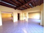 San Vittore Olona corso Sempione negozio con vetrine