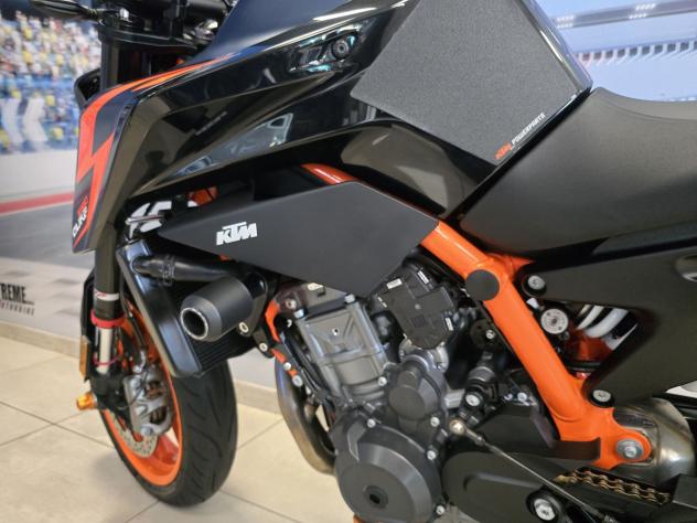 KTM 890 Duke "R" - 05/2023 - Foto 10