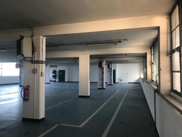 Immobile di 4600 m² con più di 5 locali in vendita a Cusano Milanino - Foto 20