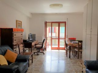 Stanza in appartamento in affitto a Catanzaro