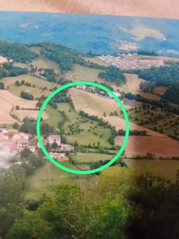 Terreno di 13.670mq con lotto edificabile di 258mq a Poppi (Arezzo)