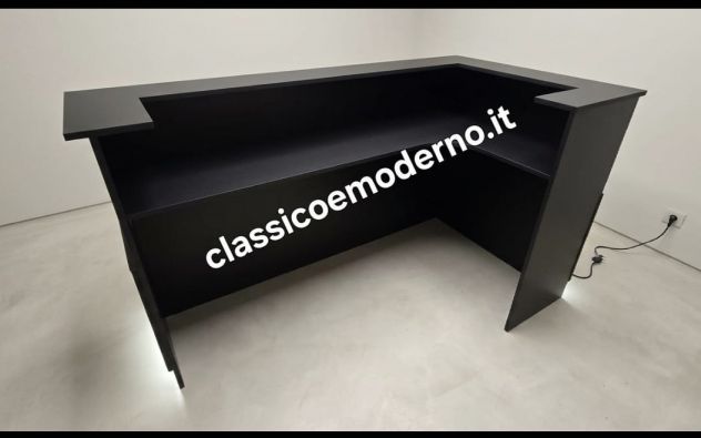 Bancone reception nero ed oro cannettato luce a led su misura con spedizione - Foto 2