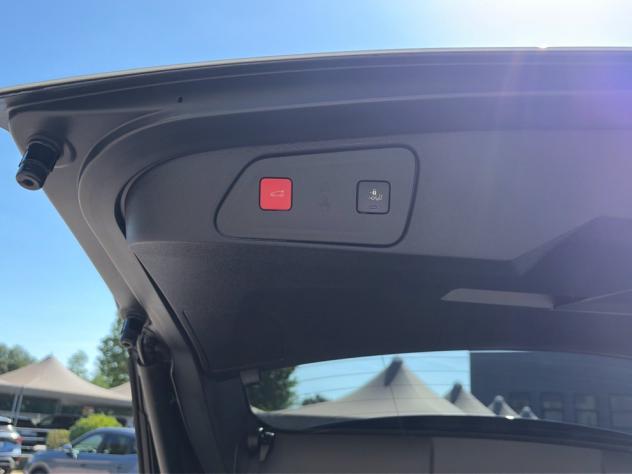 Peugeot 3008 BlueHDI 180 EAT8 S&S GT Pack aut. - Foto 10