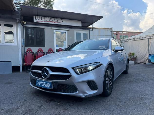 Mercedes-Benz Classe A A 180 d Business - Foto 2