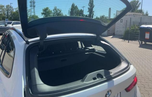 BMW Serie 3 318i MSport Touring auto Camera 360° Head Up Display Full LED - Foto 10