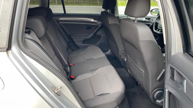 VOLKSWAGEN GOLF 7 VARIANT 1.6TDI DSG - 2018 - Foto 8