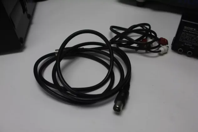 TELECAMERA VINTAGE SONY VIDEO 8 CCD-V8 AF CON VALIGETTA, 2 BATTERIE + ACCESSORI, - Foto 10