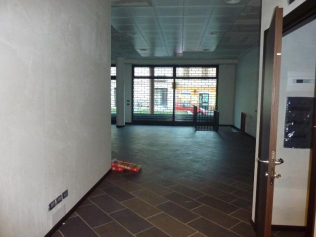 LISSONE CENTRO - Negozio open space con canna fumaria - Foto 7