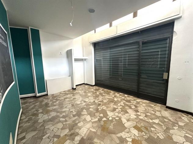 NEGOZIO/UFFICIO DI C.A. 92 MQ A VALMADRERA San Dionigi - Foto 9