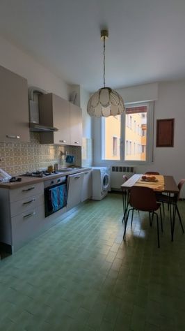 Si affittano 2 ampie camere singole in via del Navile a Bologna - Foto 2