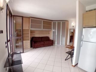 M3 Affori centro signorile monolocale arredato