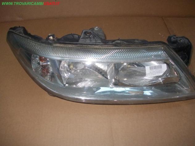 PROIETTORE D. NO XENON RENAULT LAGUNA (B74/K74) Parti elettriche Fanaleria Proiettori Proiettore ant. RENAULT - LAGUNA - 01-03-2001 - 01-02-2005