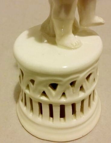 PUTTO IN CERAMICA BIANCA SMALTATA FIRMATO DA "VECCHIA ESTE" COME NUOVO - Foto 4