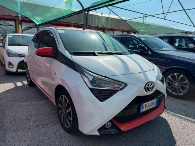 TOYOTA Aygo 1.0 VVT-i 72 CV 5 porte x-wave orange rif. 24106858 - Foto 2