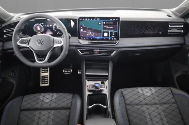 VOLKSWAGEN Tiguan 1.5 TSI eHybrid 272 CV DSG R-Line rif. 23788840 - Foto 5