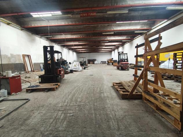 Capannone artigianale in vendita a Marlia - Capannori 1700 mq Rif: 1451338 - Foto 5