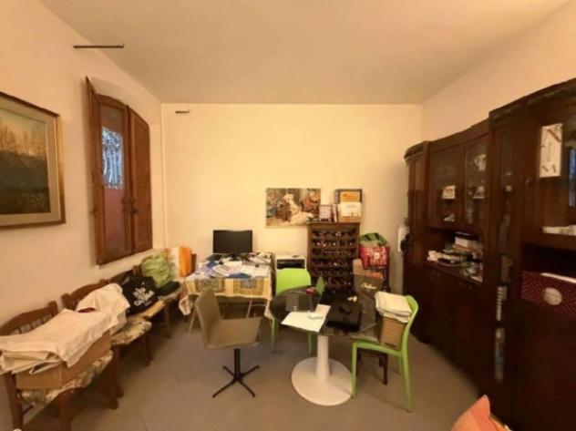 Immobile in asta di 396 m² con più di 5 locali e box auto in vendita a Bondeno - Foto 10