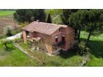 Casa singola in vendita a Casole d'Elsa 241 mq  Rif: 668219