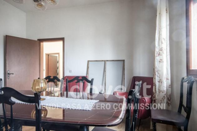 Casa indipendente di 270 m² con più di 5 locali e box auto in vendita a Ferrara - Foto 17