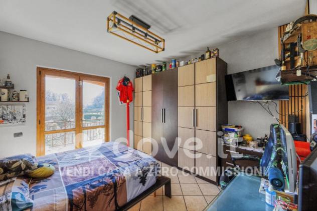 Villa di 260 m² con più di 5 locali e box auto doppio in vendita a Luino - Foto 10