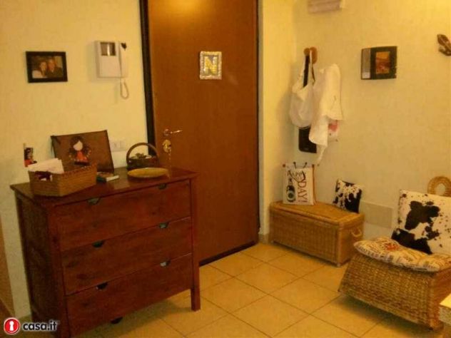 POMEZIA INVESTIMENTO 40 MQ. MANSARDA 4 ° PIANO