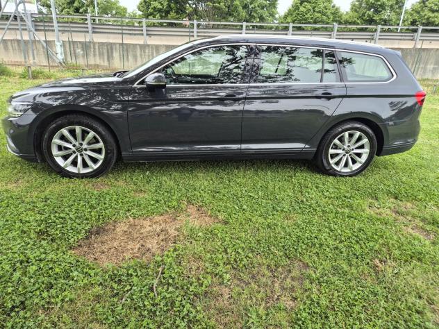 Volkswagen Passat Variant 2.0 TDI SCR EVO DSG Executive - Foto 3