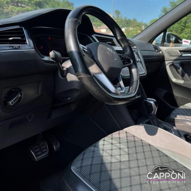 VOLKSWAGEN Tiguan Allspace 2.0 TDI 200 CV 4x4 R-Line TETTO rif. 24056637 - Foto 7