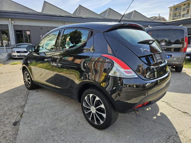 Lancia Ypsilon 1.3 MultiJet 95cv Start&Stop Elefantino - Foto 6