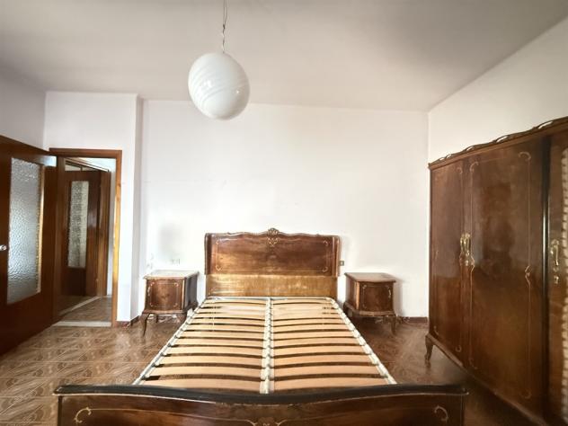 BILOCALE CON NEGOZIO A PIANO TERRA - Foto 11