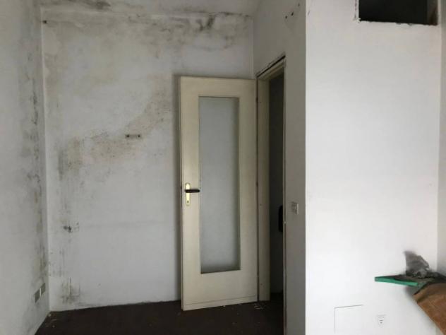 Immobile in asta di 74 m², box auto in vendita a Parabiago - Foto 15