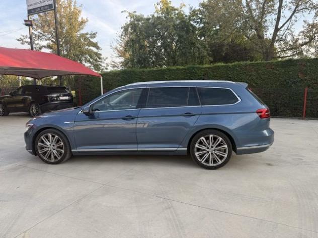 VOLKSWAGEN Passat Business Variant 2.0 BiTDI 4MOTION DSG.240CV.4X4 rif. 24151855 - Foto 4
