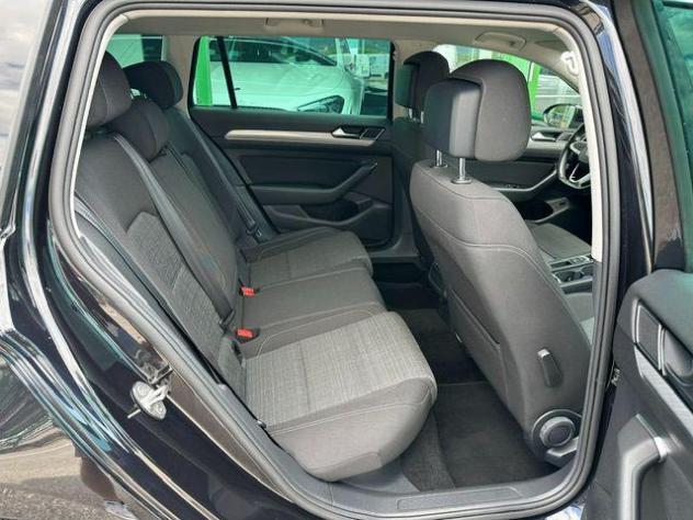 VOLKSWAGEN Passat Variant 2.0 TDI SCR EVO DSG Business rif. 23883769 - Foto 10