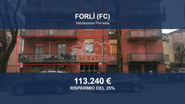 Immobile in asta di 108 m², box auto in vendita a Forlì