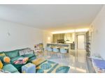 Appartamento di 121 m² con 3 locali e box auto in vendita a Seregno