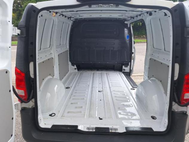 MERCEDES-BENZ Vito 1.7 110 CDI PC Furgone Compact N°GA604 rif. 23736369 - Foto 2