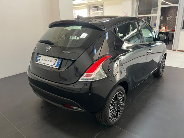 Lancia Ypsilon Ypsilon 1.0 hybrid Silver Plus 70cv - Foto 5