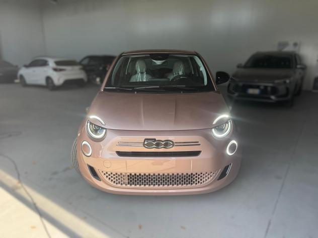 Fiat 500 1.0 Hybrid NUOVA DA IMMATRICOLARE! - Foto 3