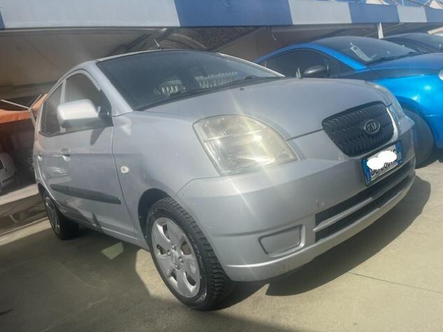 KIA PICANTO - Foto 2