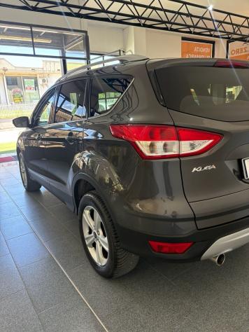 Ford Kuga 2.0 TDCI 120 CV S&S 2WD Titanium - Foto 4