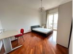 Stanza in appartamento in affitto a Caserta